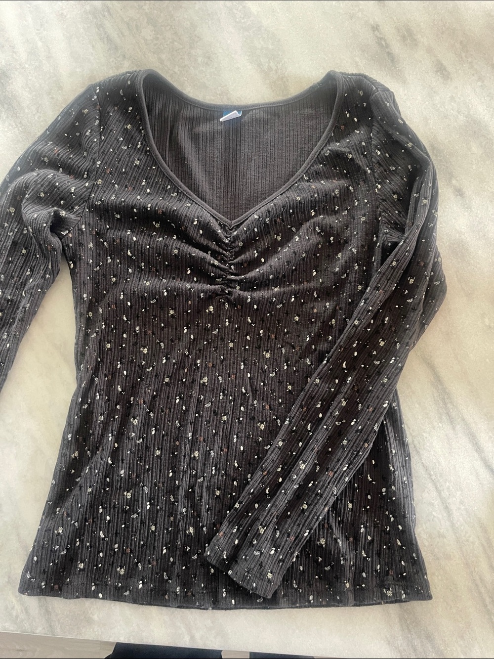 Old Navy Black Ribbed Long Sleeve V‑Neck